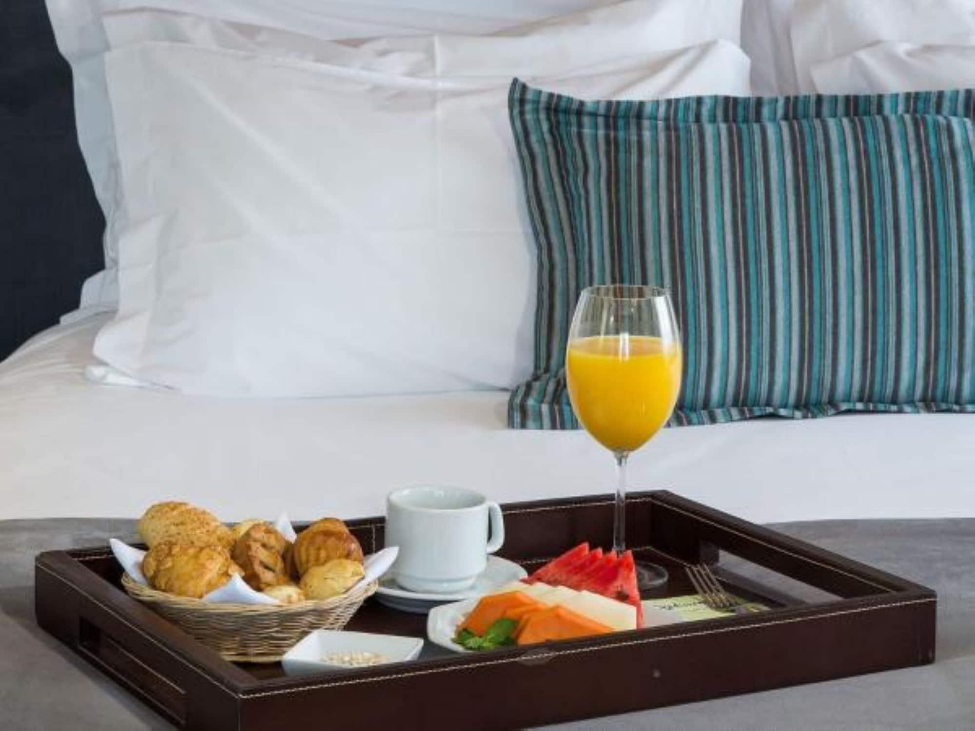 Radisson Hotel Houston Intercontinental Airport North מראה חיצוני תמונה