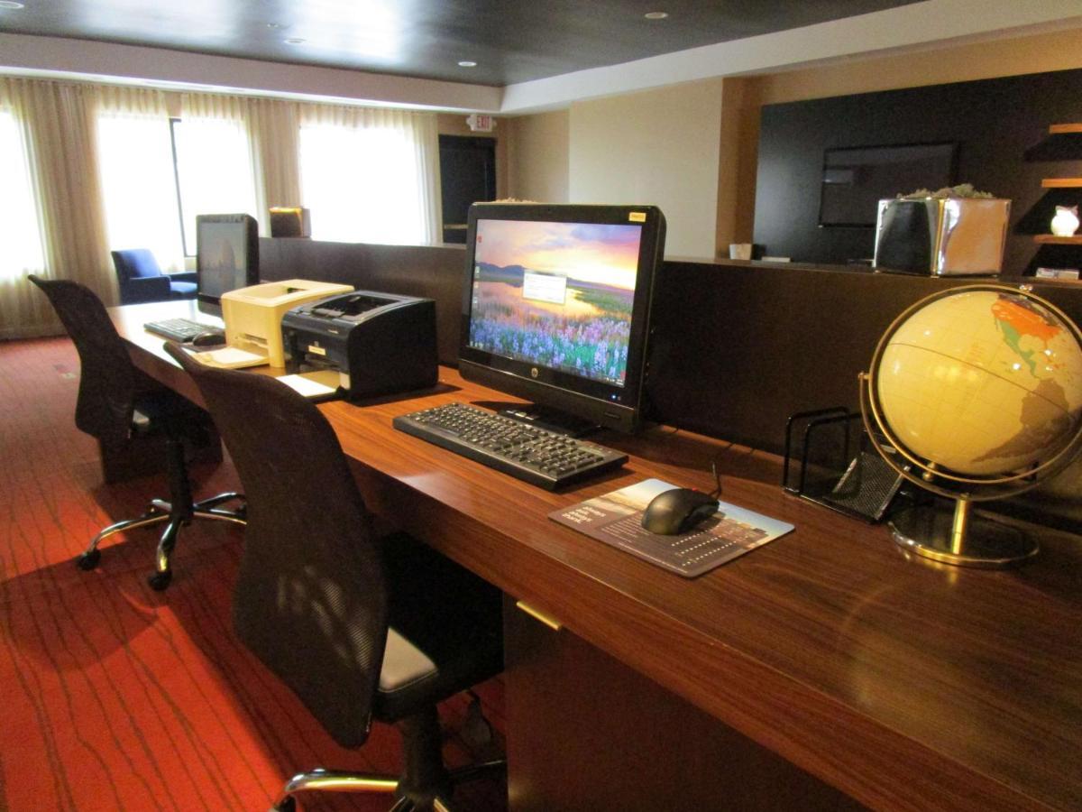 Radisson Hotel Houston Intercontinental Airport North מראה חיצוני תמונה